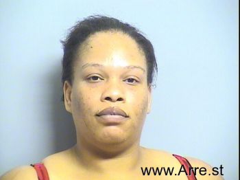 Waynetta Lashune Foster Mugshot