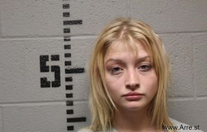 Lilly Nicole Oloizia Arrest Mugshot