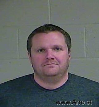 Travis Randall Applegate Mugshot