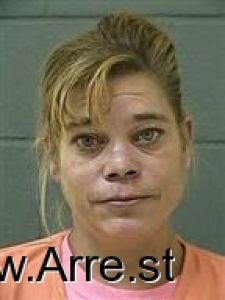 Dena Lathrop Arrest Mugshot