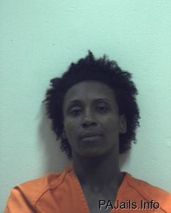 Toi Tucker Arrest Mugshot