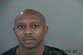 Antonio Lintae Glover Mugshot