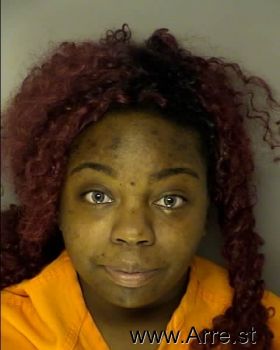 Brianna Niechelle Green Mugshot