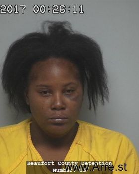 Connique Malyne Chisolm Mugshot