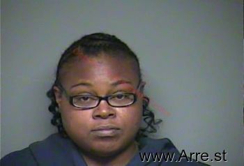 Dadrian Danielle Young Mugshot