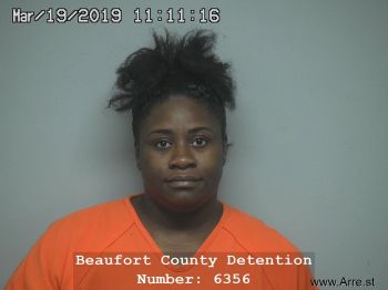 Latreece Monique Davis Mugshot