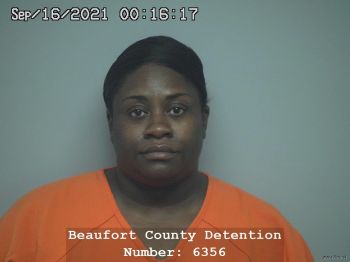 Latreece Monique Davis Mugshot