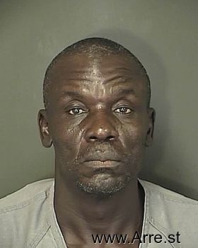 Louis Vinson Brown Mugshot