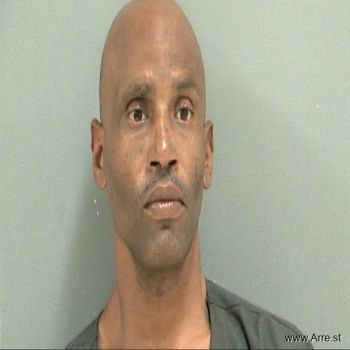 Roderick Delon Lewis Mugshot