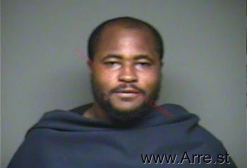 Travis Oneal Belk Mugshot