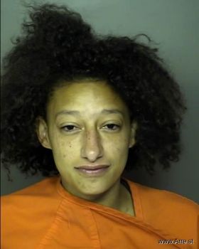 Tanisha Diane Blades Mugshot