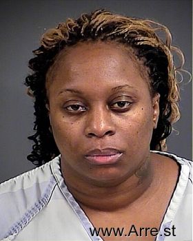 Wakeshia Shavon Benton Mugshot