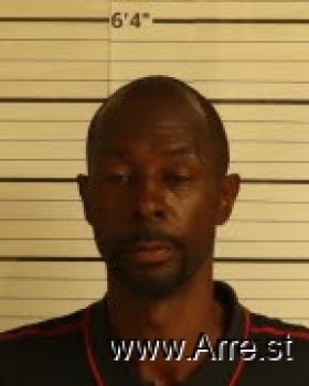 Carlos L Henderson Mugshot