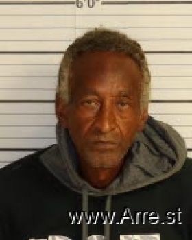 Carlos  Perry Mugshot