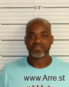 Delvekeo  Wallace Mugshot