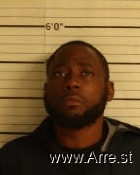 Derrick E Benton Mugshot