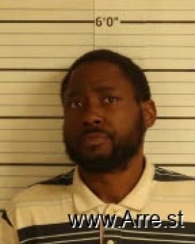 Derrick E Benton Mugshot