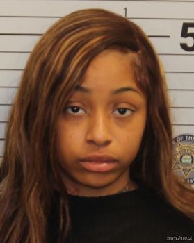 Kennijah Lanae Mccullough Mugshot