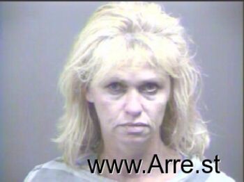 Laura Mae Davis Mugshot