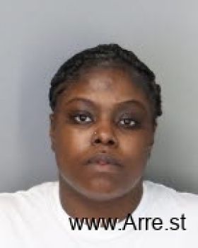 Quannita Lashell Clark Mugshot