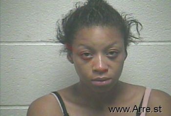 Quinelius Deshon Threat Mugshot