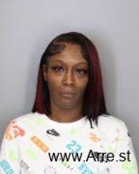 Sharanda M Robinson Mugshot