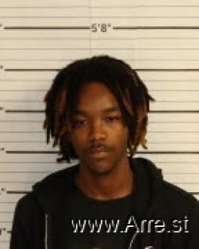 Treyvion  Short Mugshot