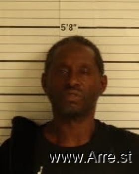 Tyrone  Lewis Mugshot