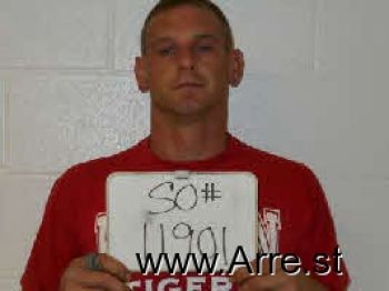 Brandon Christopher Roberts Mugshot