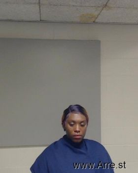 Brianna Lashun Roberts Mugshot