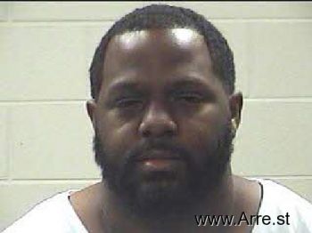 Lamon Deshune Lewis Mugshot