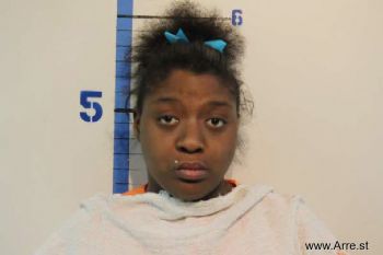 Luisia Monet Hunter Mugshot