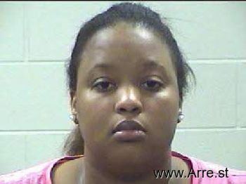 Marquell Shantea Floyd-decluette Mugshot