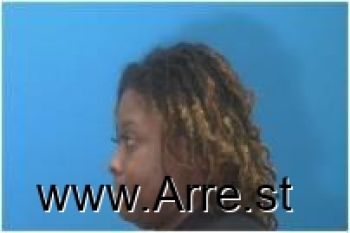 Martina Sherre Holmes Mugshot