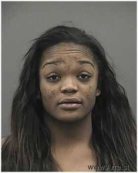 Quinisha  Hill Mugshot