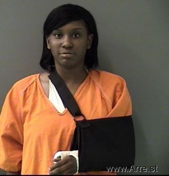 Raven Simone Banks Mugshot