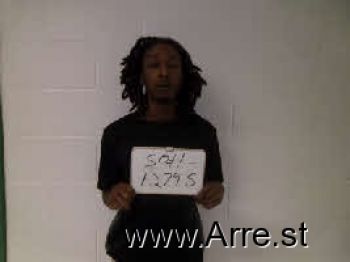 Shaquille Laquan Oliver Mugshot