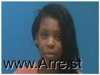 Tiara Larae Brown Mugshot