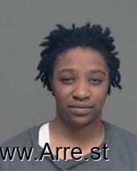 Yvette  Golden Mugshot