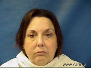 Lisa Aulds Arrest Mugshot