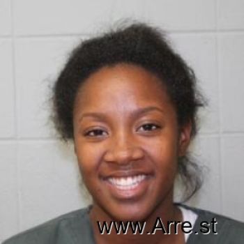 Nikia J Robertson Mugshot