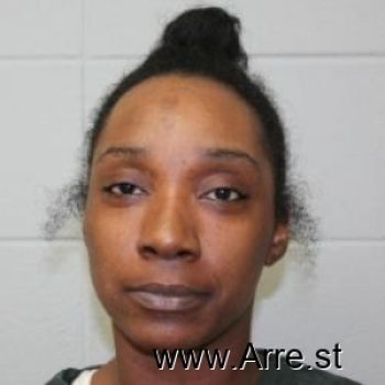 Quintella M Owens Mugshot