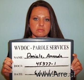 Amanda L Daniels Mugshot