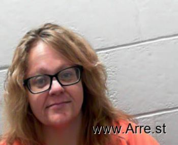 Amanda Kathleen Mayle Mugshot