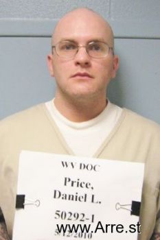 Daniel L Price Mugshot