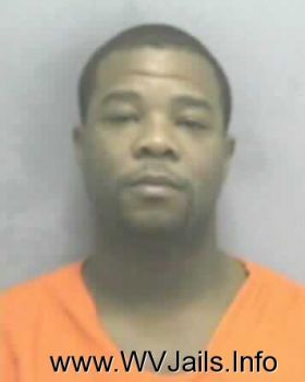 Derrick  Savage Mugshot