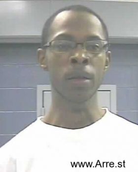 Derrick Larue White Mugshot