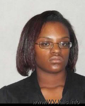 Dezerahae Sharmaine Banks Mugshot