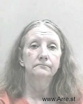 Julia Marie Holmes Mugshot