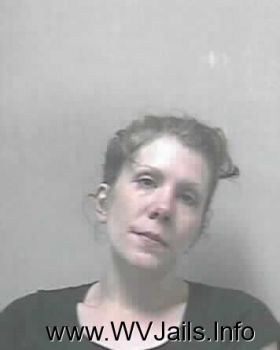 Julia Nellmarie Wickline Mugshot